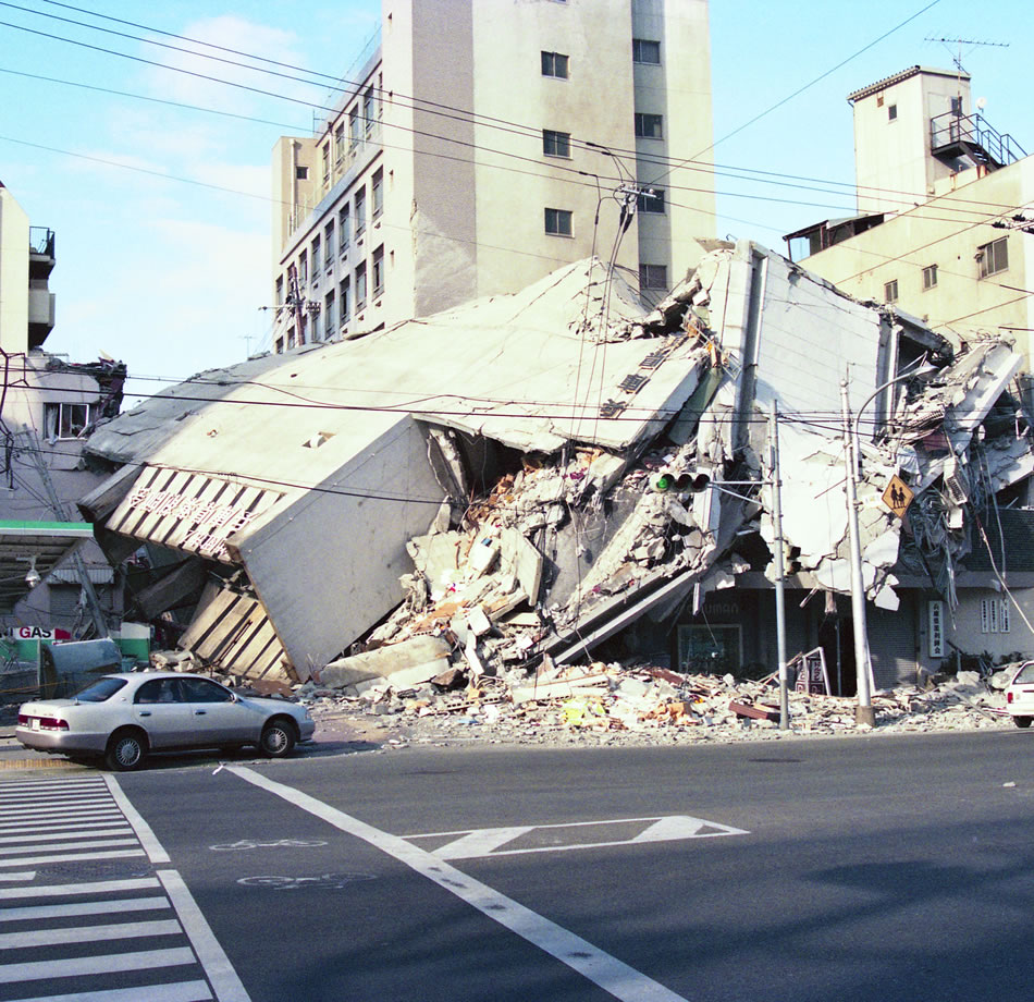 熊本地震で倒壊ゼロ 地震 台風に強い住まい 新築一戸建て注文住宅 新産住拓